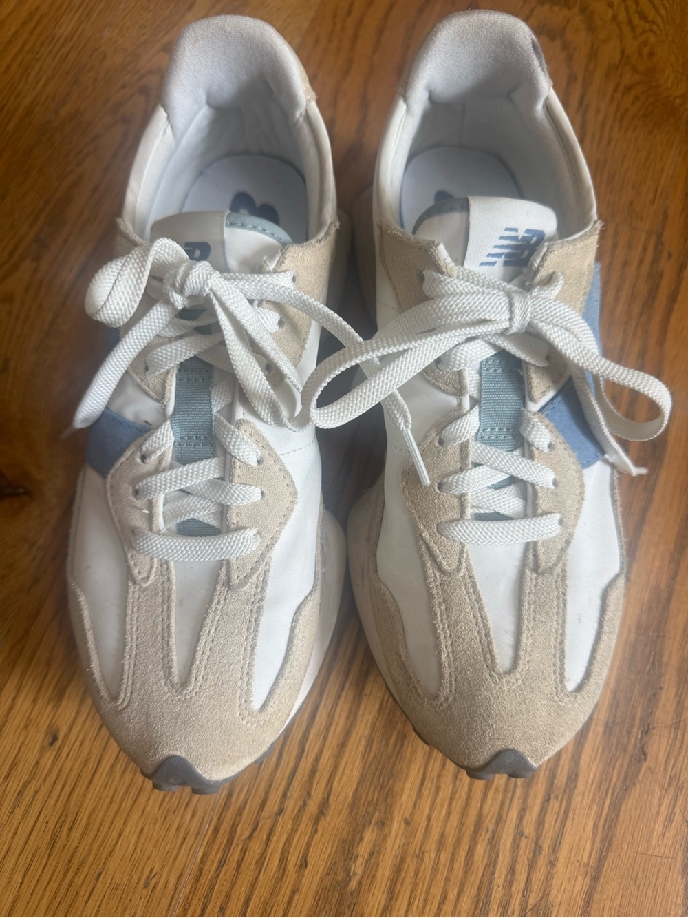 New Balance Women Beige and Light Blue Sneakers size 9